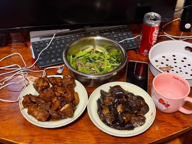 #一人食谁家顿顿做三个菜啊！排骨第一次没做烂，回锅了一次终于完美了