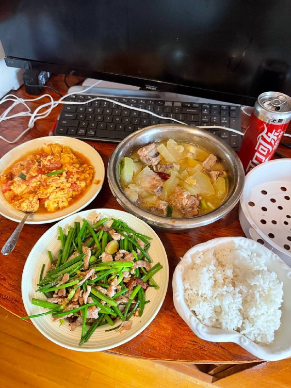 #一人食谁家顿顿做三个菜啊！排骨第一次没做烂，回锅了一次终于完美了